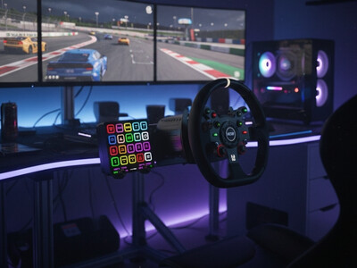 SimRacing Button Box mit vielen Knöpfen in Gaming Raum