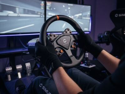 Simucube Lenkrad für Anfänger auf Tisch