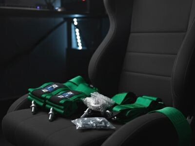 Sitzzubehör für SimRacing in Gamingraum