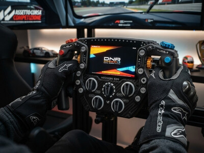 VPG SimRacing wird von Person benutzt