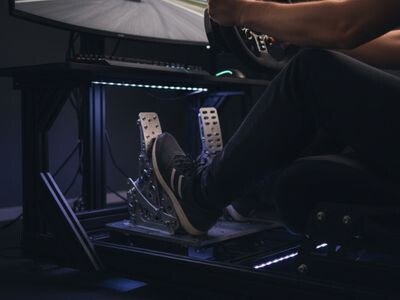 VRS Pedale werden benutzt in Gaming Raum