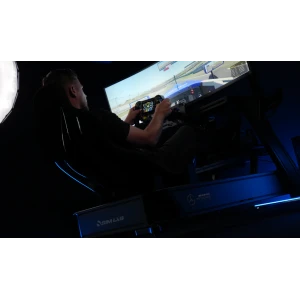 Sim-Lab Mercedes-AMG PETRONAS Sim Racing Cockpit mit Sitz