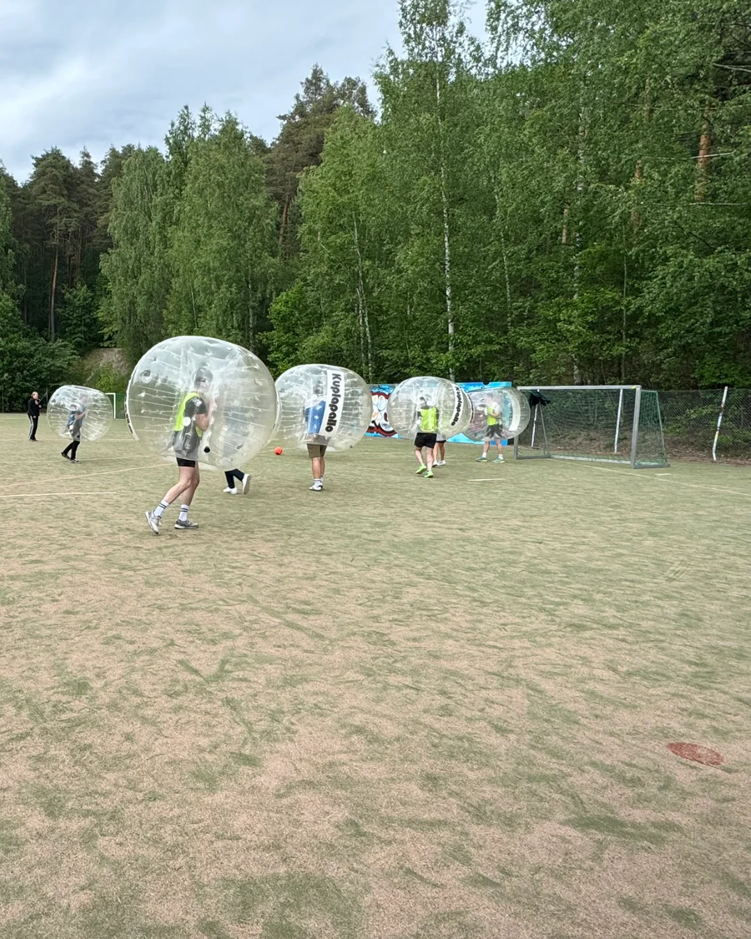 Big Boy's Toys – Schild im Simucube Headquarter Tampere